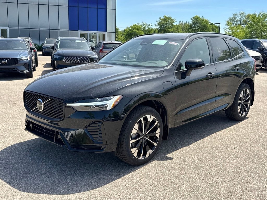 New 2026 Volvo XC60 T8 Plus w/ Climate Package