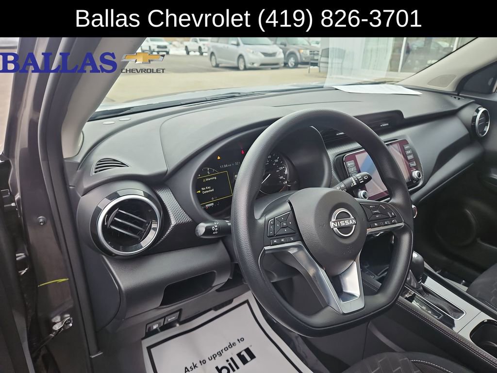 Used 2024 Nissan Kicks SV image 10