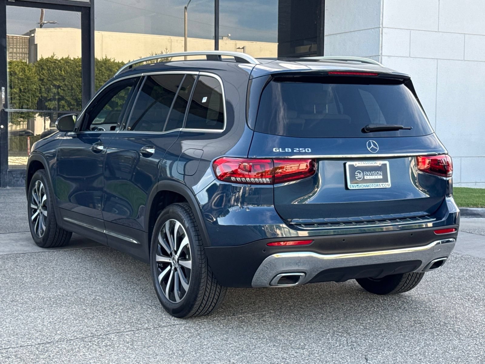 Used 2022 Mercedes-Benz GLB 250 image 10