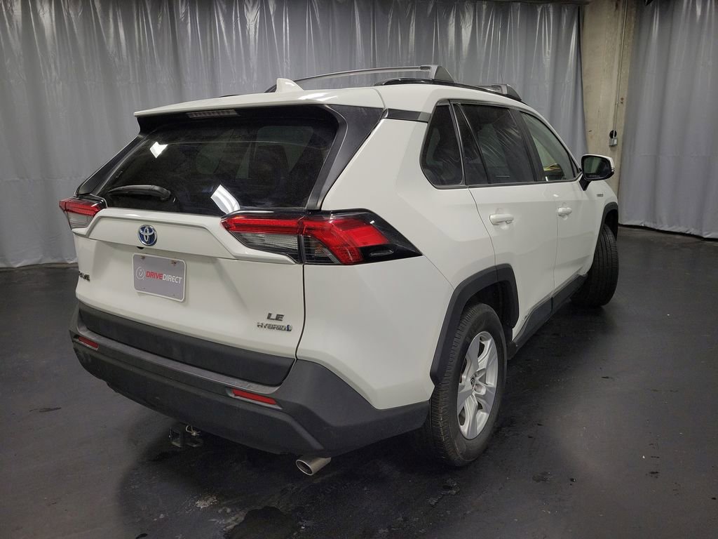 Used 2020 Toyota RAV4 LE image 8