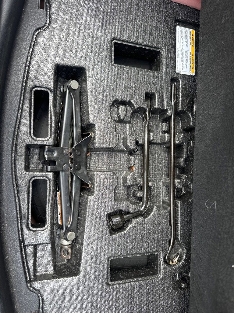 Used 2019 Toyota Camry XSE image 40