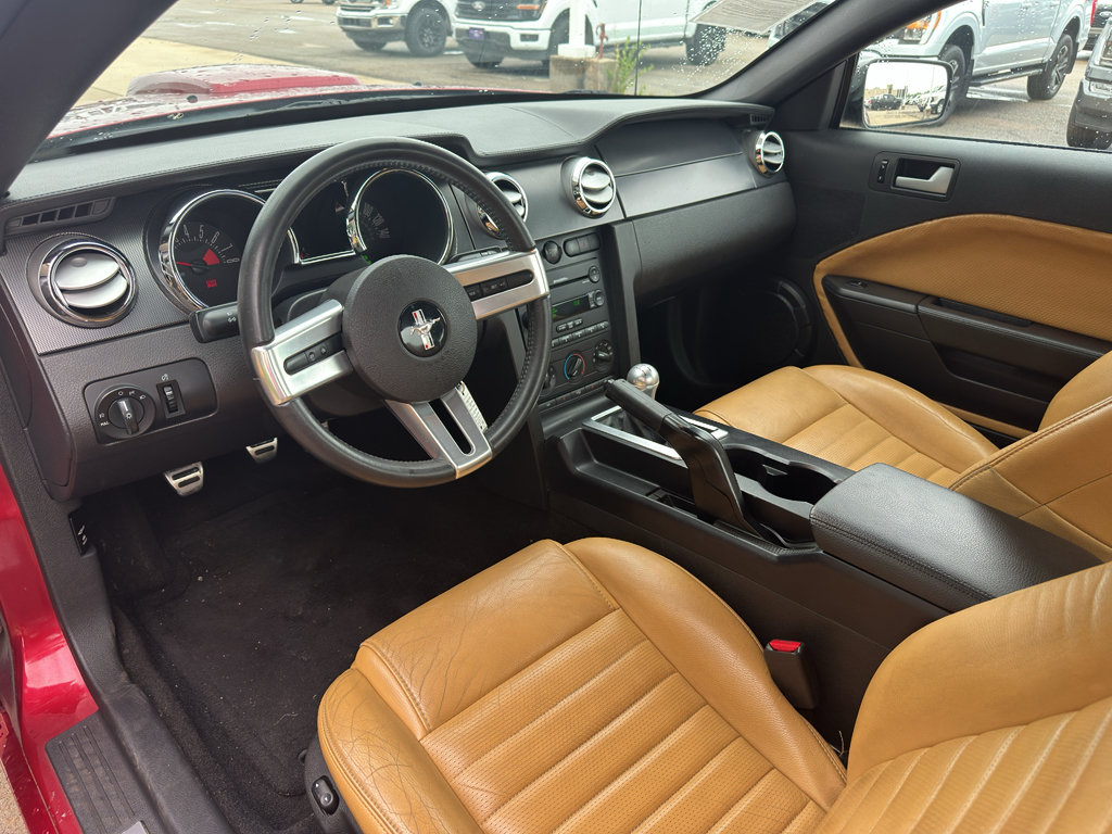 Used 2007 Ford Mustang GT RWD image 2