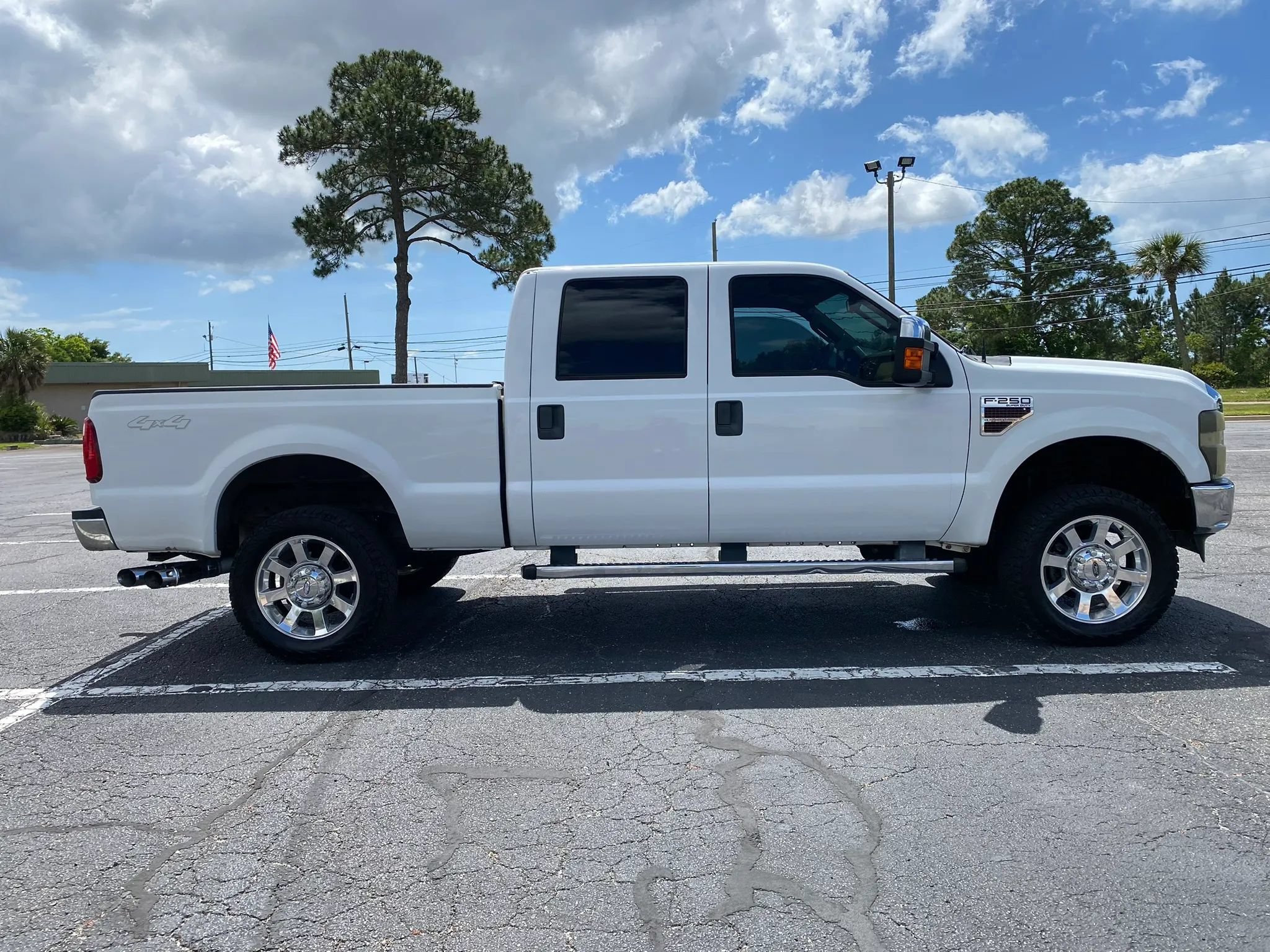 Used 2009 Ford F250 Lariat AWD/4WD image 10