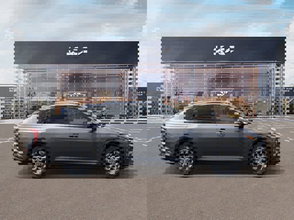 New 2025 Kia K4 LXS image 7