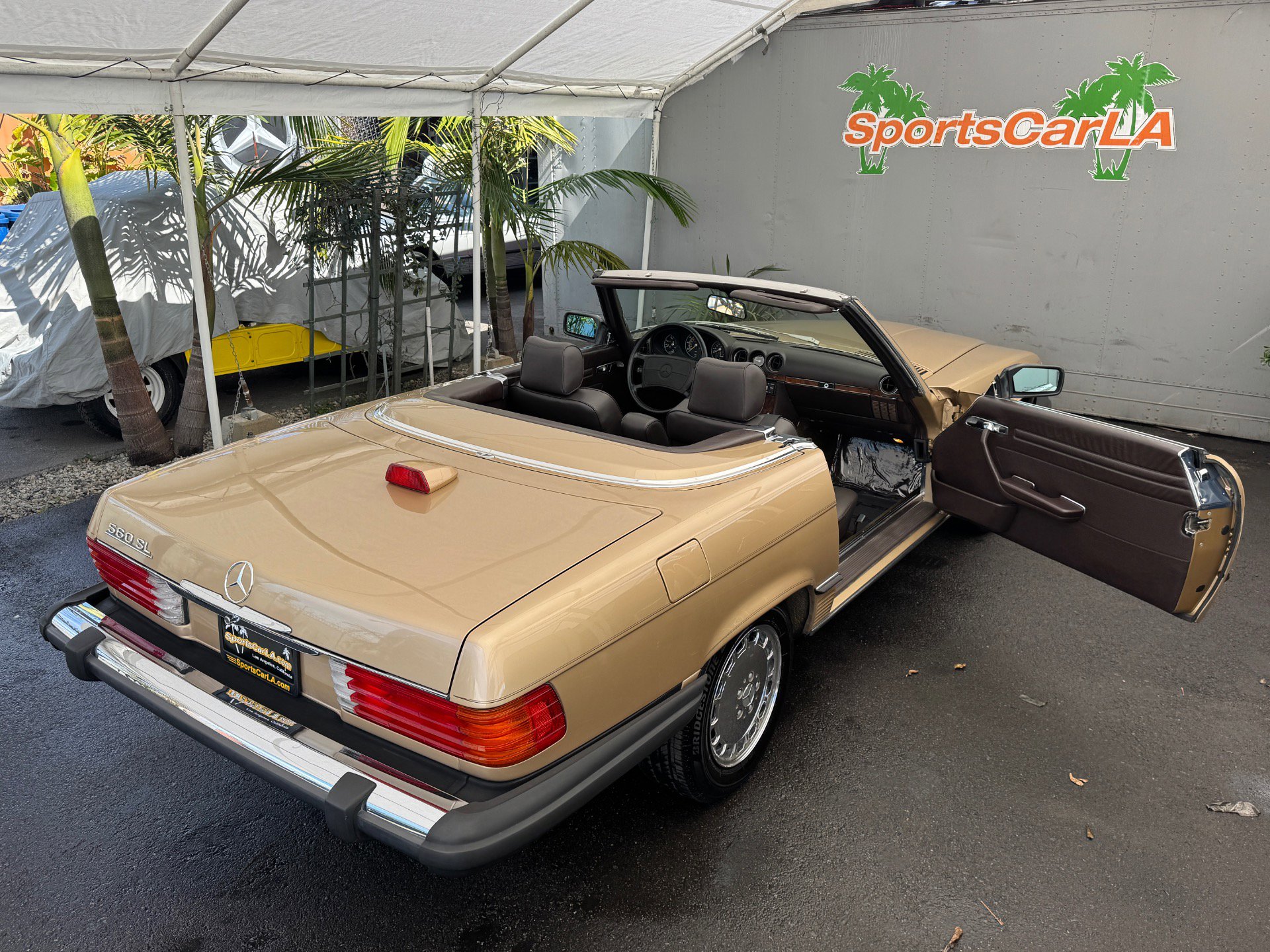 Used 1987 Mercedes-Benz 560 SL image 11