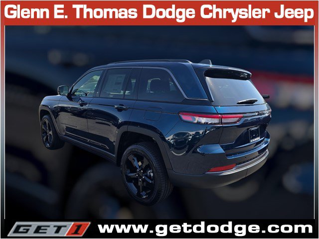 New 2026 Jeep Grand Cherokee Limited w/ Limited Altitude Package RWD image 6