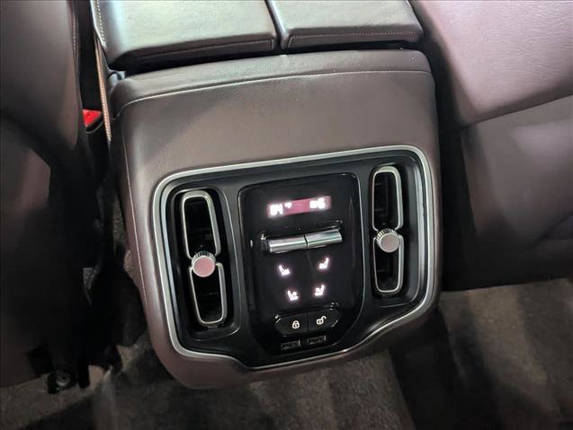 Used 2021 Aston Martin DBX image 18