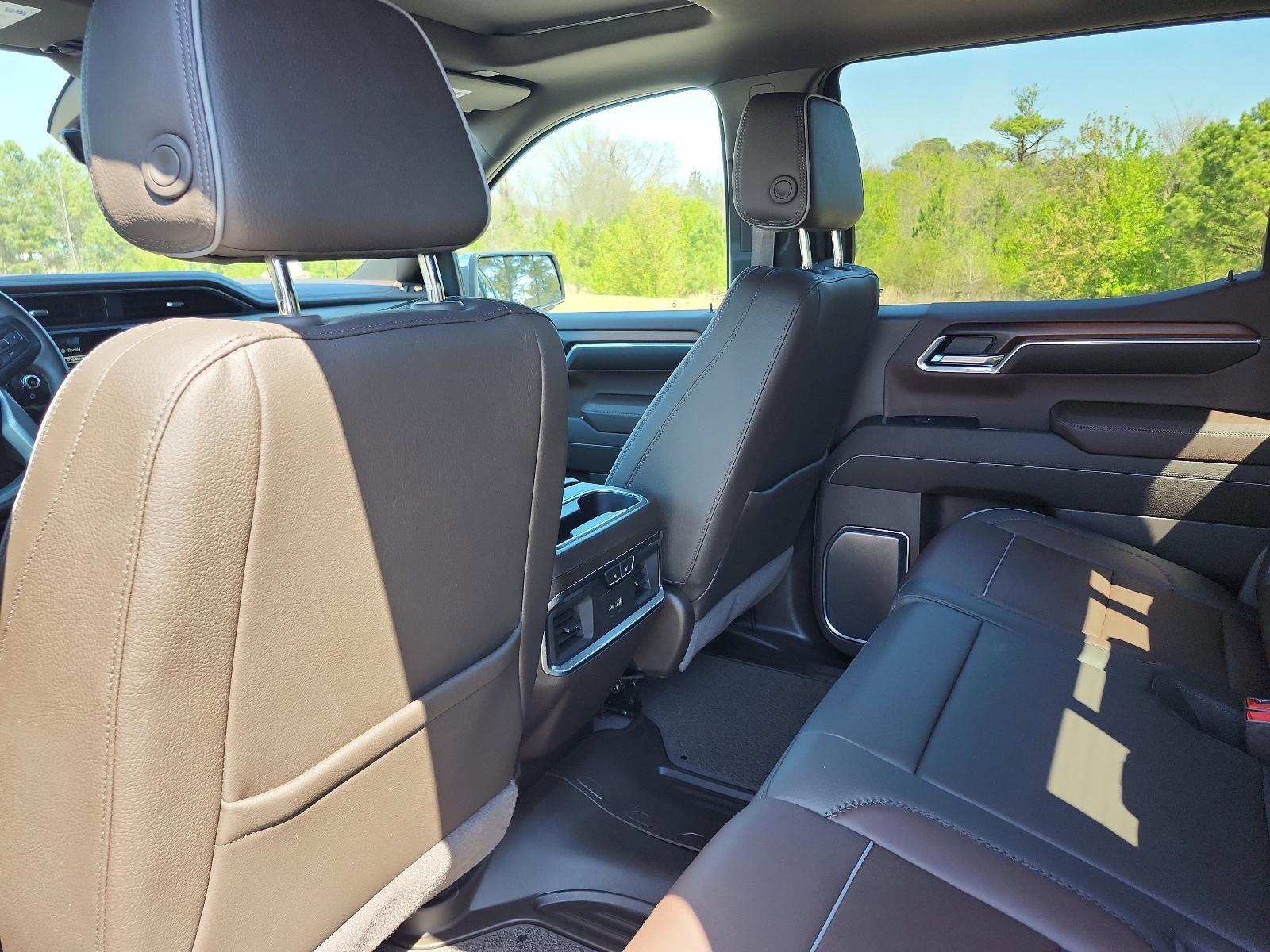 Used 2024 GMC Sierra 1500 Denali w/ Denali Reserve Package image 14