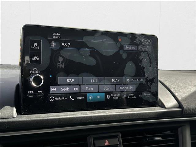 New 2025 Honda Pilot Touring image 12