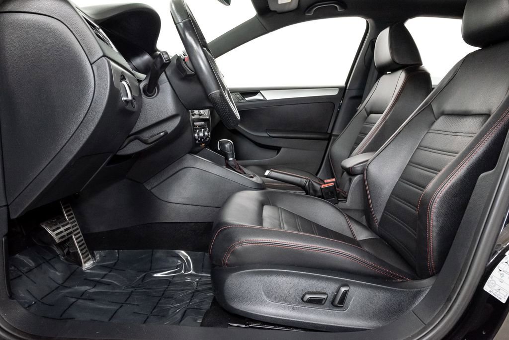 Used 2014 Volkswagen Jetta GLI Autobahn FWD image 14