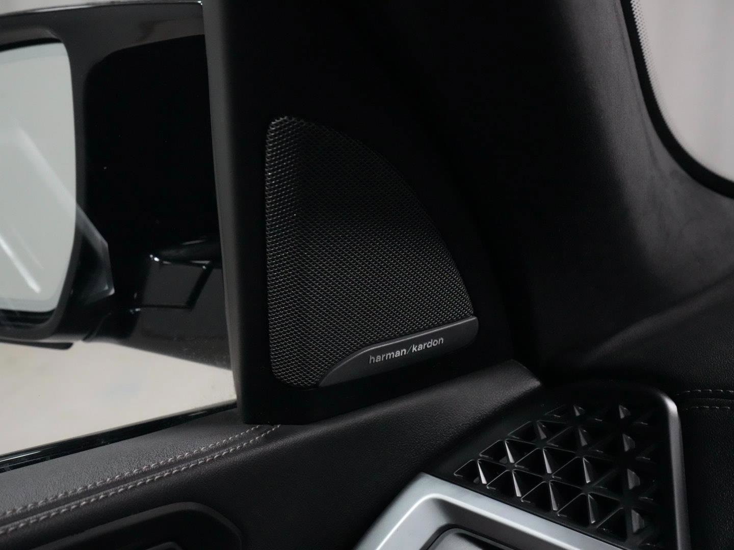 Certified 2023 BMW X7 M60i w/ Executive Package image 27