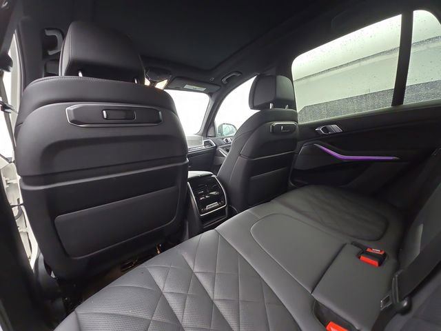 Used 2024 BMW X5 xDrive40i AWD/4WD image 45