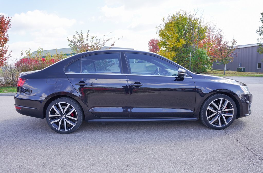 Used 2014 Volkswagen Jetta GLI Autobahn image 9
