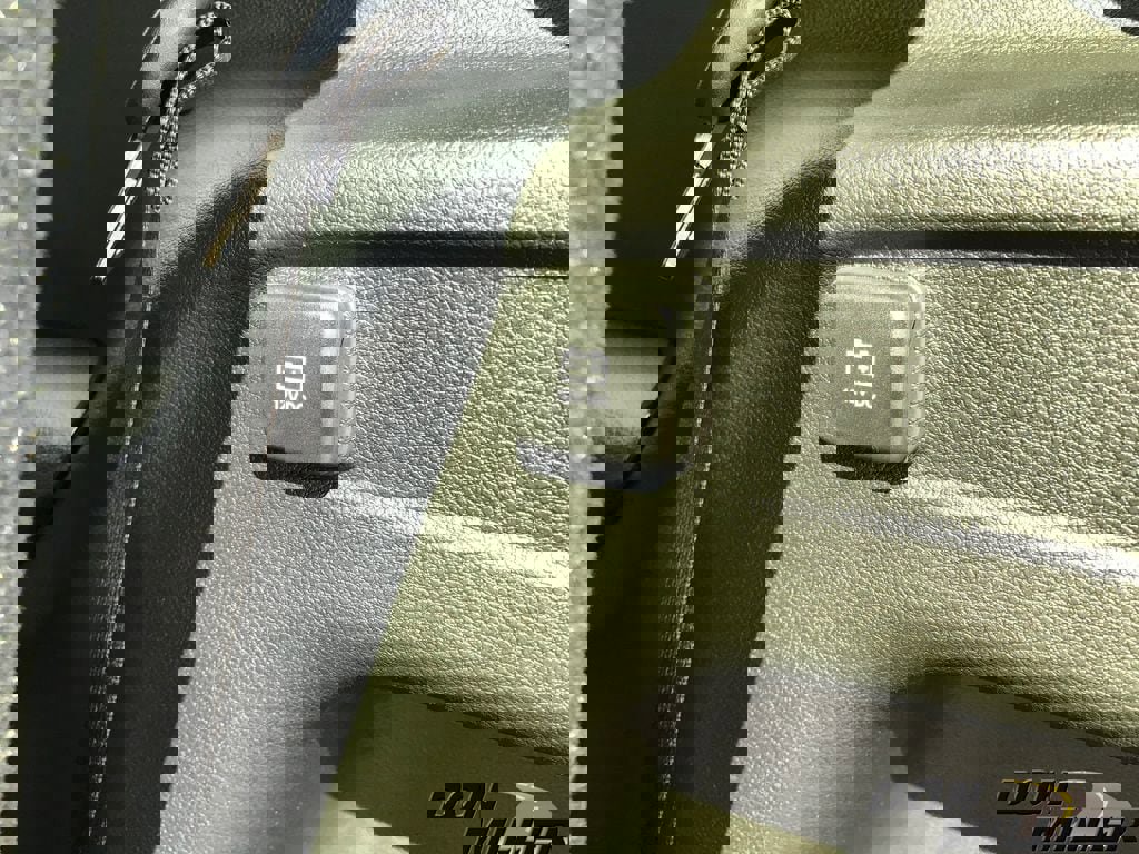 New 2025 Jeep Grand Cherokee L Altitude image 29