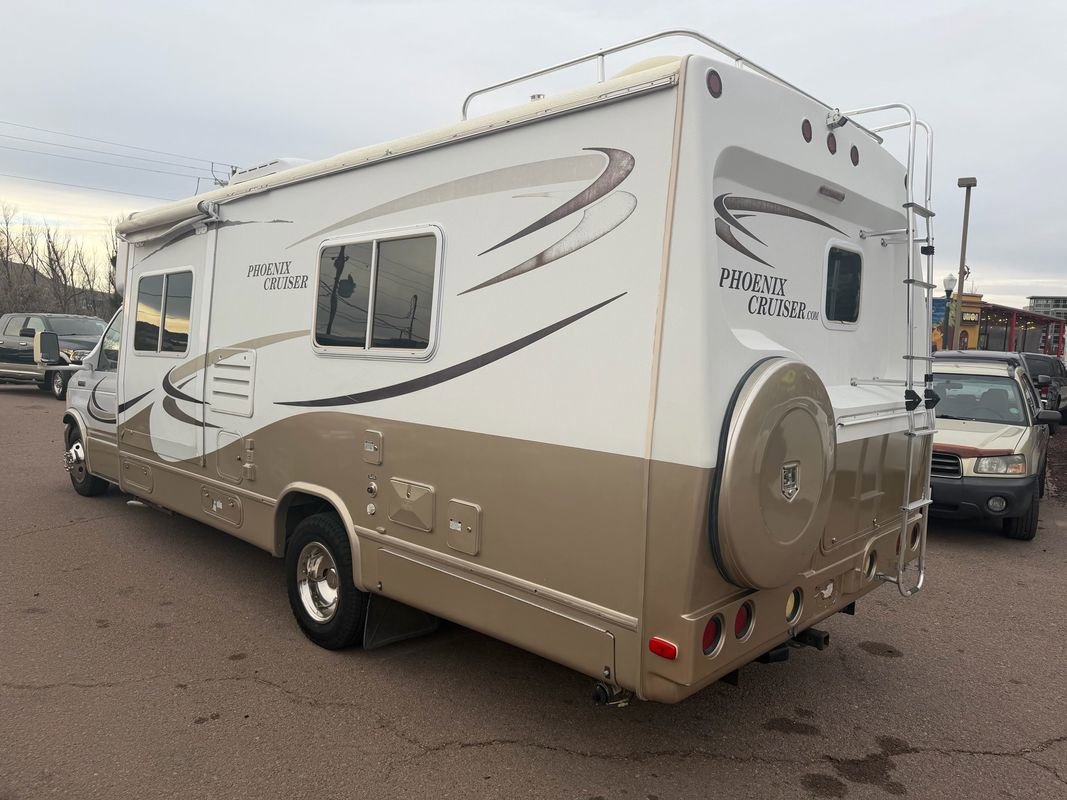 Used 2006 Ford E-350 and Econoline 350 Super Duty image 8