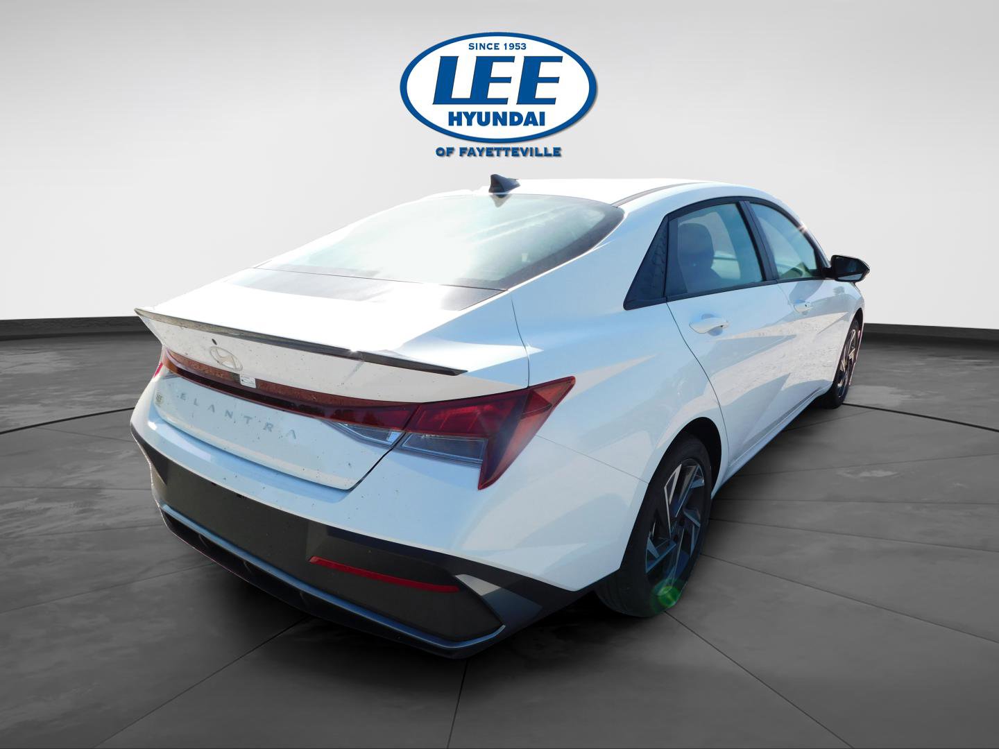 Certified 2025 Hyundai Elantra Sport FWD image 3