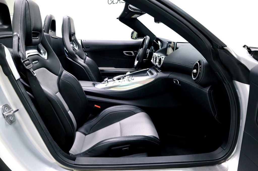 Used 2019 Mercedes-Benz AMG GT image 25