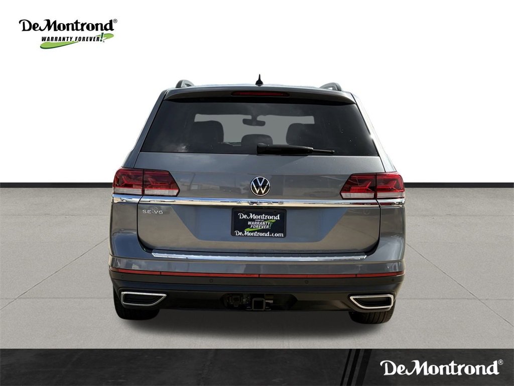 Used 2023 Volkswagen Atlas SE w/ Black Wheel Package image 6