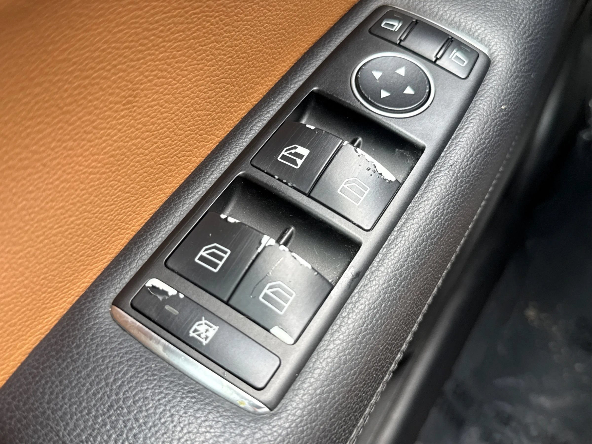 Used 2013 Mercedes-Benz E 350 Cabriolet image 30