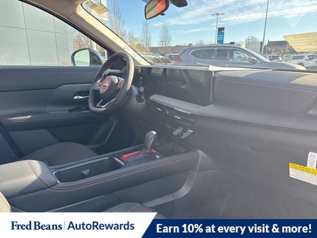 New 2026 Nissan Kicks SR w/ Cold Weather Package AWD/4WD image 14