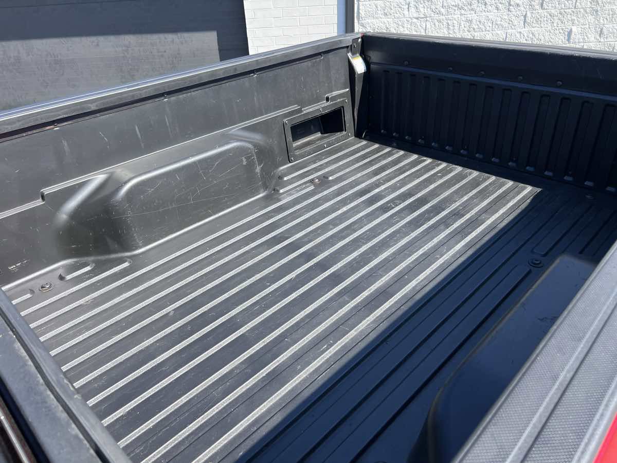 Used 2017 Toyota Tacoma SR5 image 10