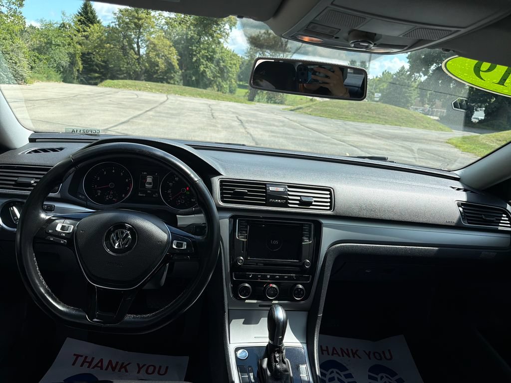 Used 2019 Volkswagen Passat 2.0T Wolfsburg FWD image 23