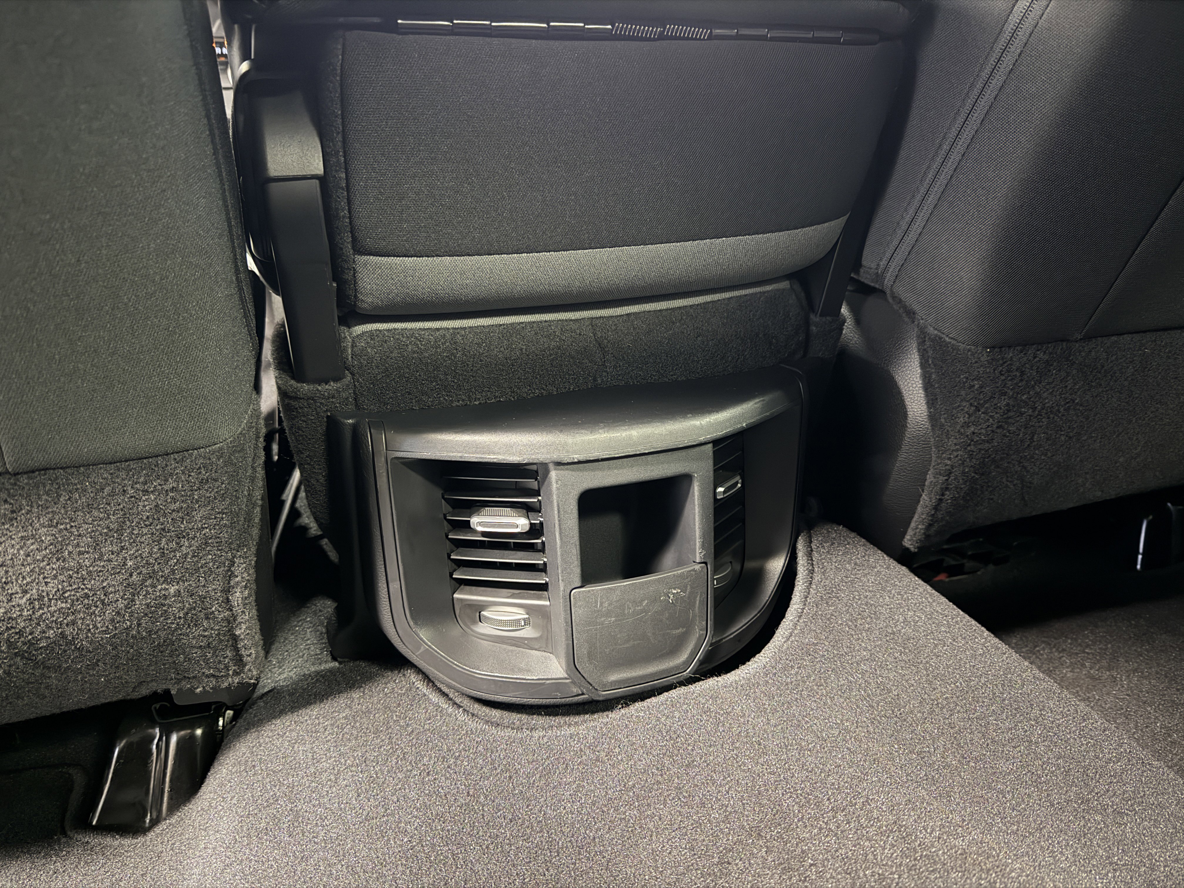 Used 2024 RAM 2500 Big Horn w/ Bed Utility Group image 30