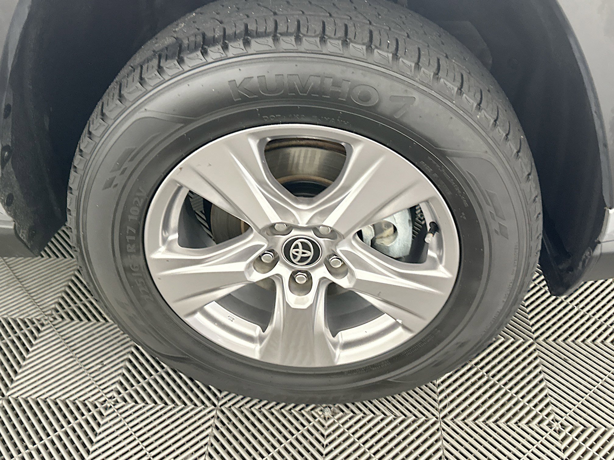 Used 2024 Toyota RAV4 XLE image 11