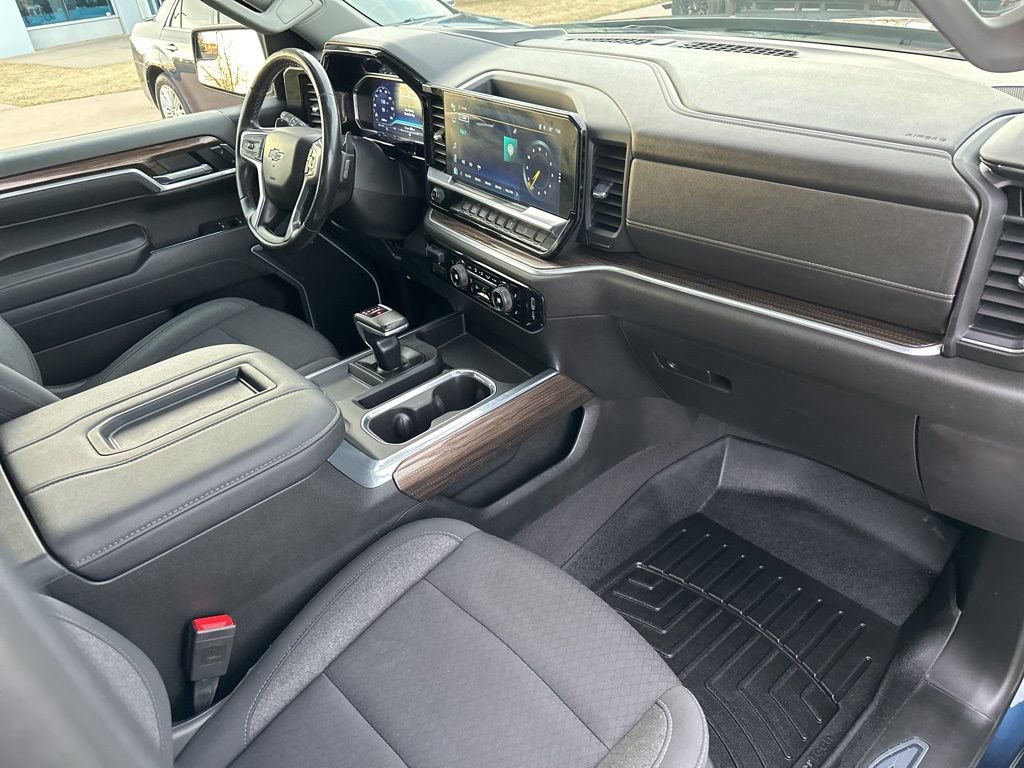 Used 2022 Chevrolet Silverado 1500 RST w/ Convenience Package II image 28