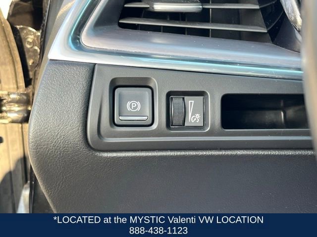 Used 2017 Cadillac XT5 Luxury w/ Driver Awareness Package image 36