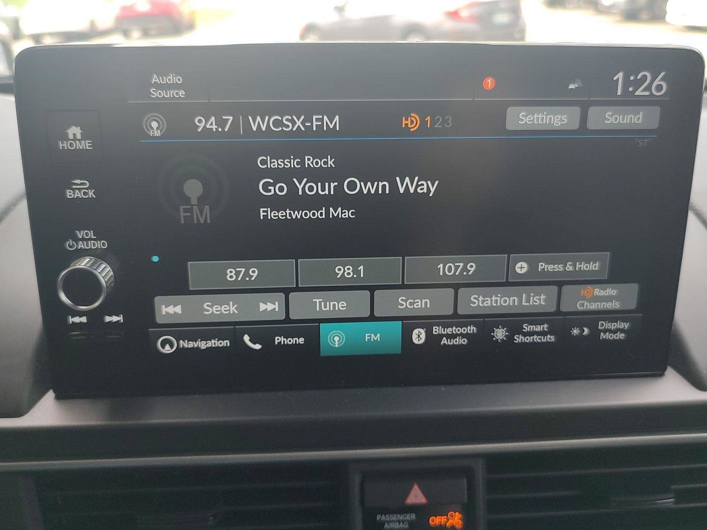 Used 2025 Honda Pilot Touring image 8