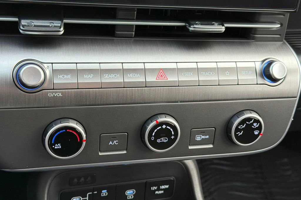 New 2026 Hyundai Kona SE image 18