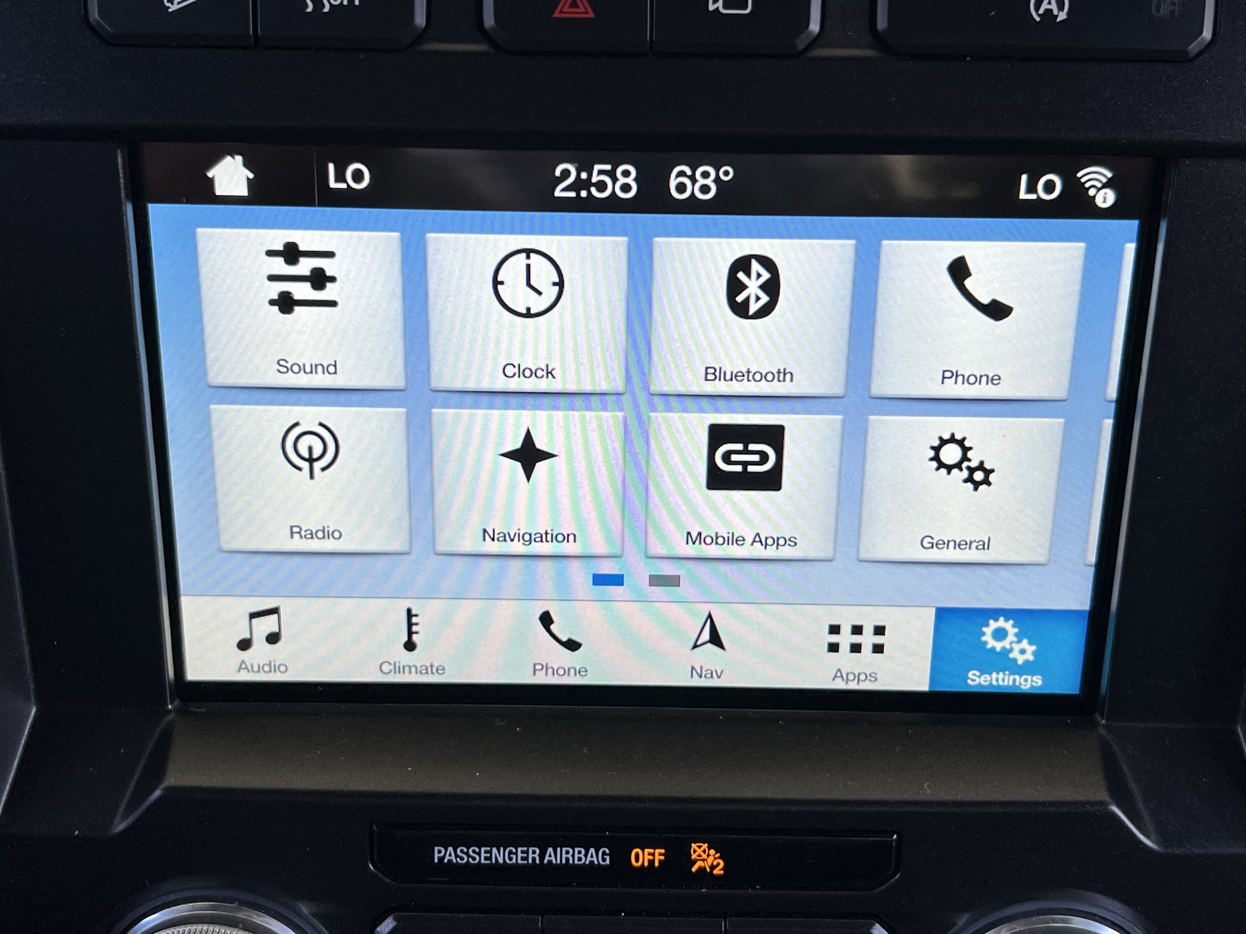 Used 2018 Ford F150 Lariat w/ Equipment Group 502A Luxury AWD/4WD image 14