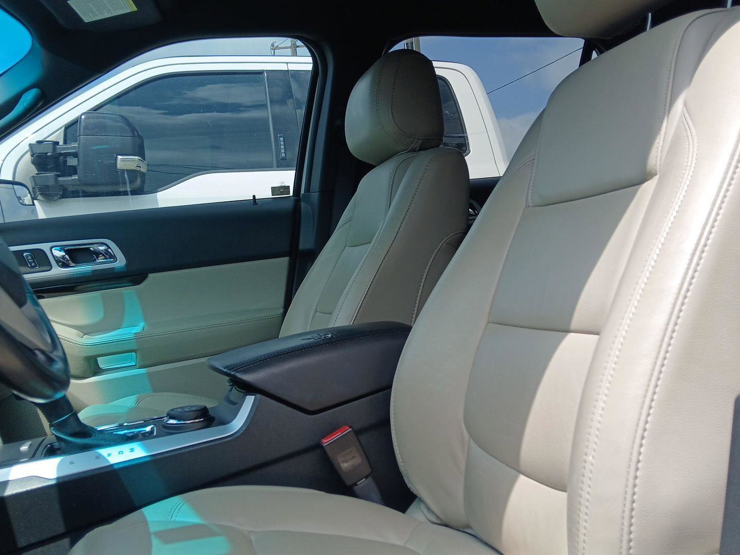 Used 2015 Ford Explorer Limited AWD/4WD image 10