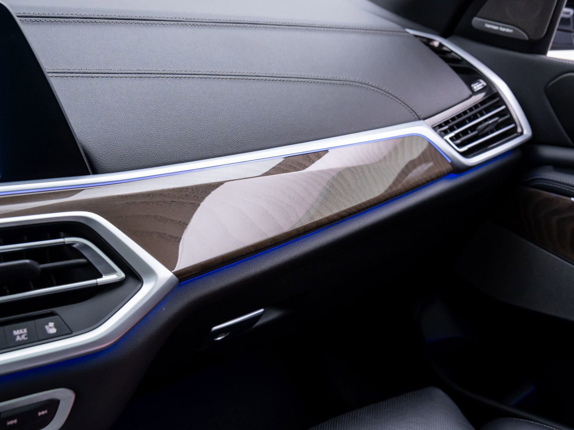 Certified 2023 BMW X5 M50i w/ Climate Comfort Package image 32