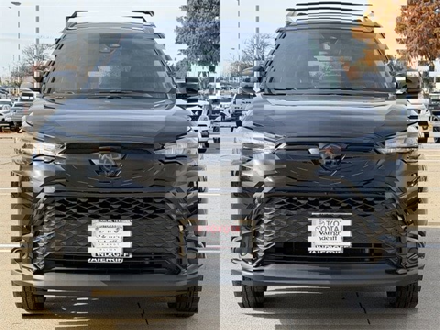 Used 2024 Toyota Corolla Cross SE image 8