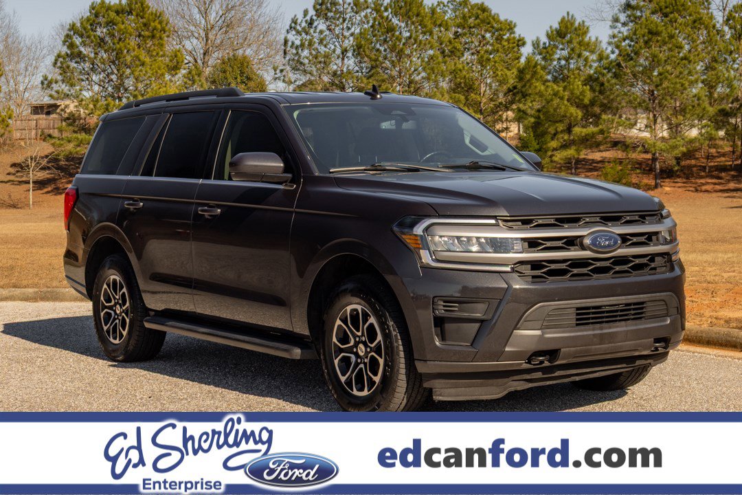 Used 2024 Ford Expedition XLT image 1