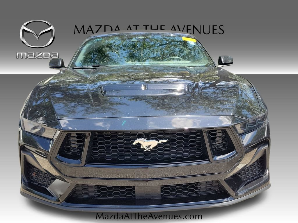 Used 2025 Ford Mustang GT Premium RWD image 4