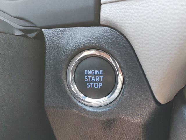 Used 2019 Toyota RAV4 XLE Premium FWD image 19