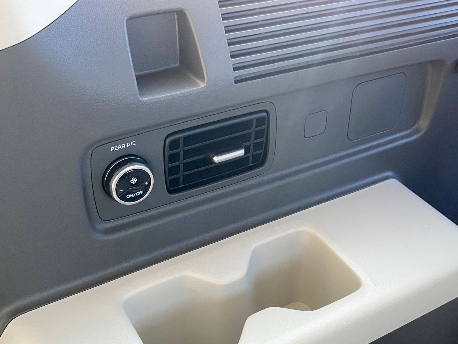 Used 2025 Hyundai Santa Fe SEL image 24