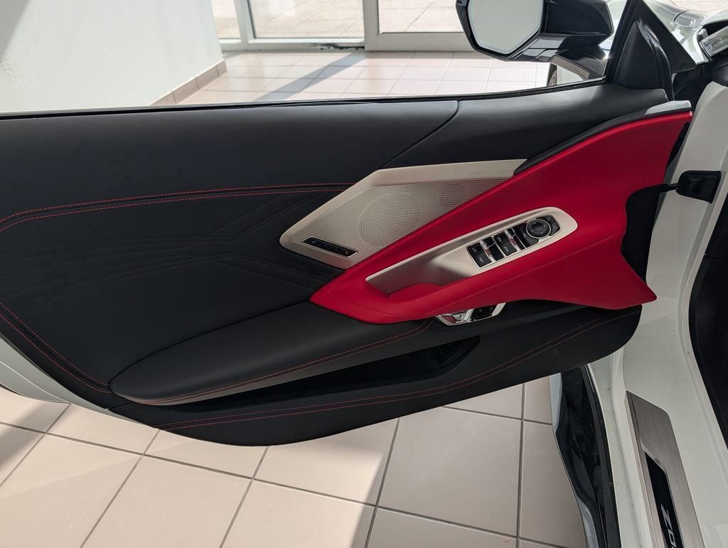 Used 2025 Chevrolet Corvette Z06 w/ Battery Protection Package image 18