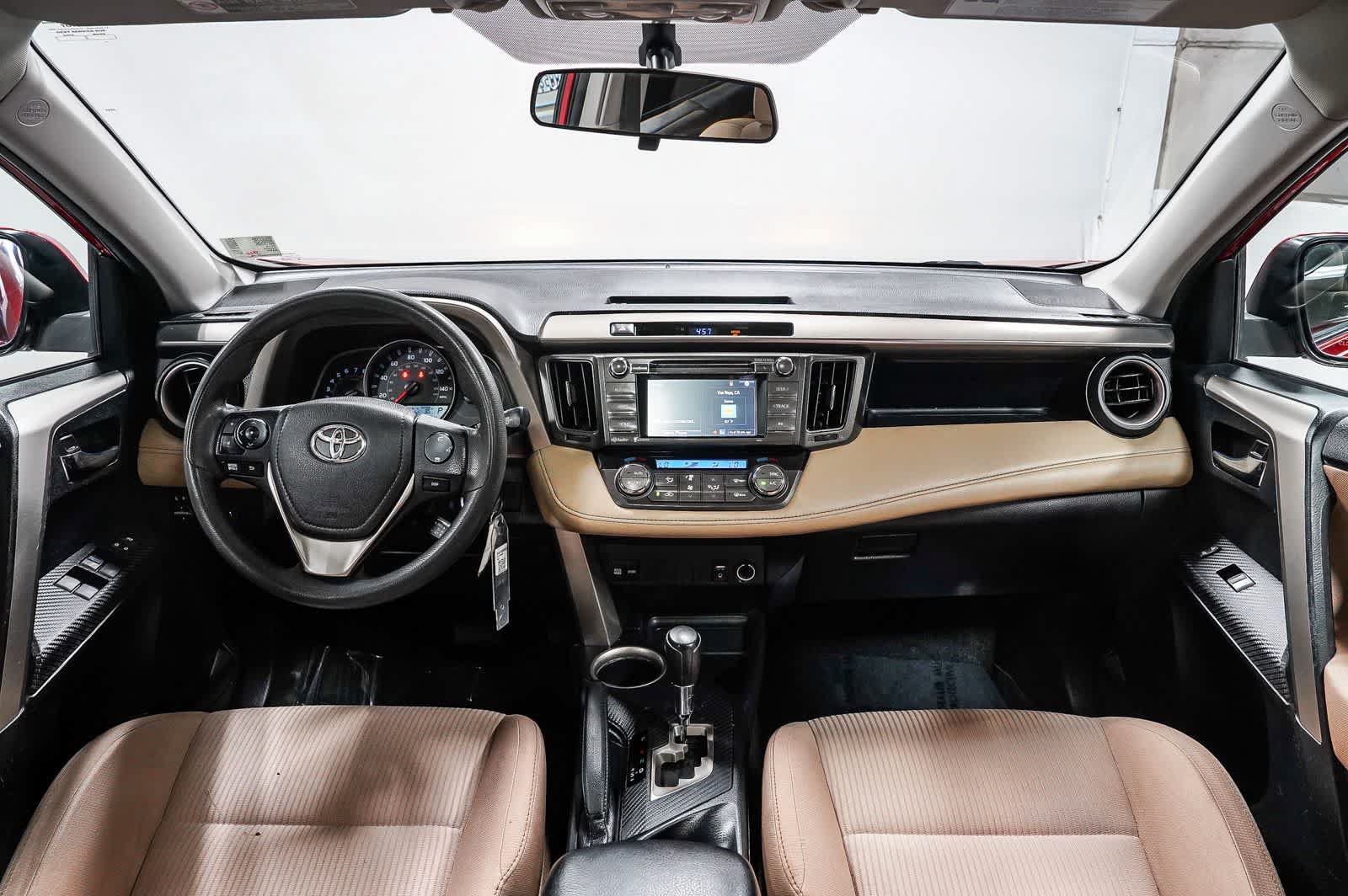 Used 2014 Toyota RAV4 XLE w/ Preferred Accessory Package FWD image 12