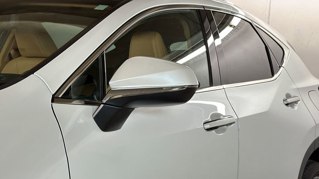 Used 2023 Lexus NX 350 AWD image 5