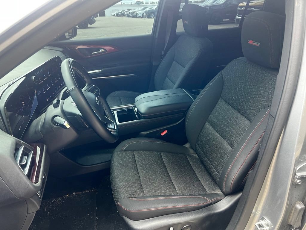 Certified 2024 Chevrolet Traverse Z71 w/ Enhanced Driving Package AWD/4WD image 33