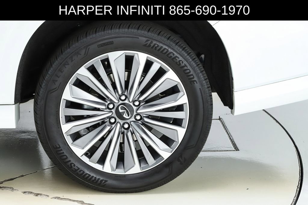 Used 2025 INFINITI QX80 Sensory AWD/4WD image 7