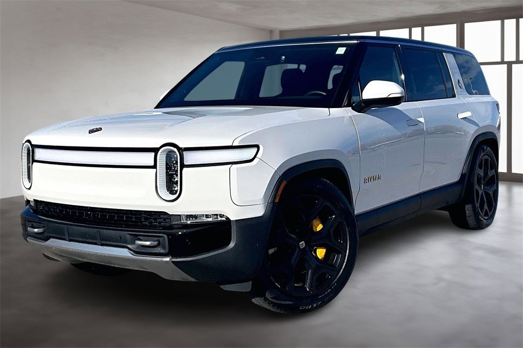 Used 2024 Rivian R1S Adventure image 1