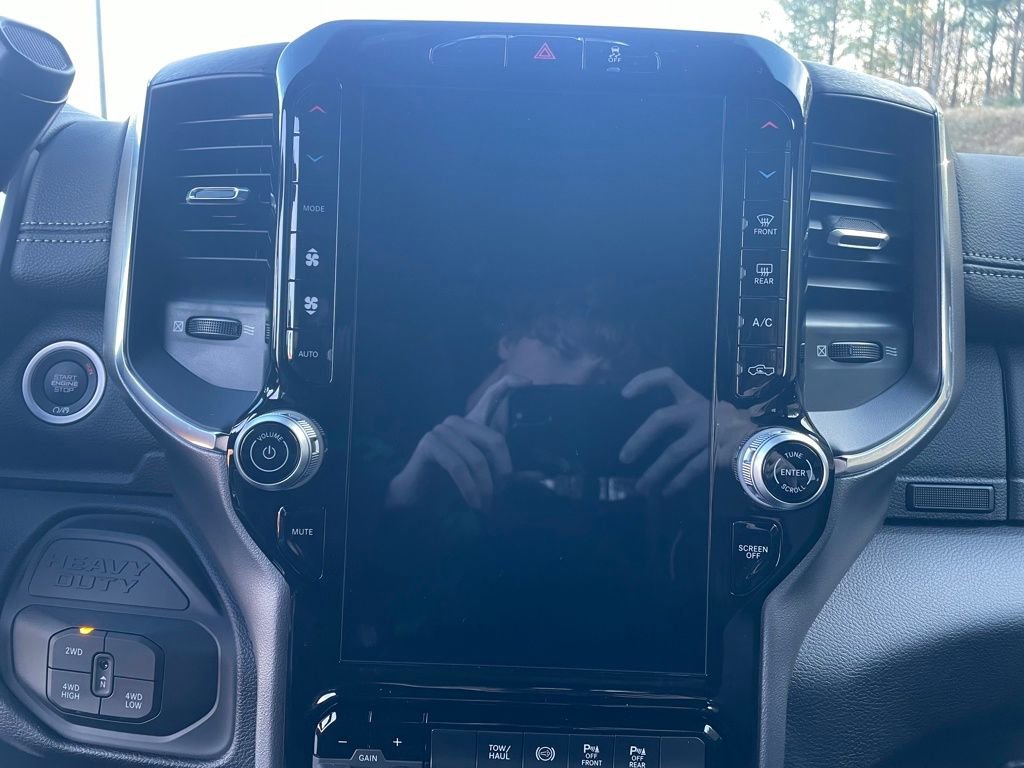 New 2026 RAM 3500 Big Horn w/ Laramie Trim Package image 15