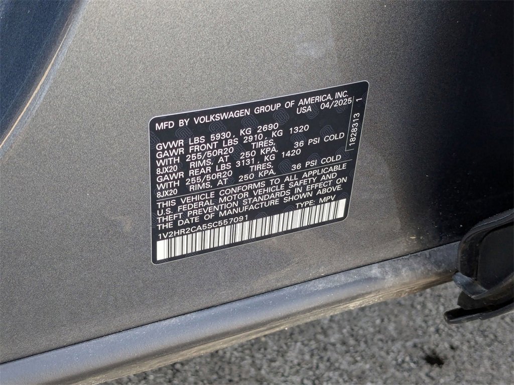 Used 2025 Volkswagen Atlas SE image 39