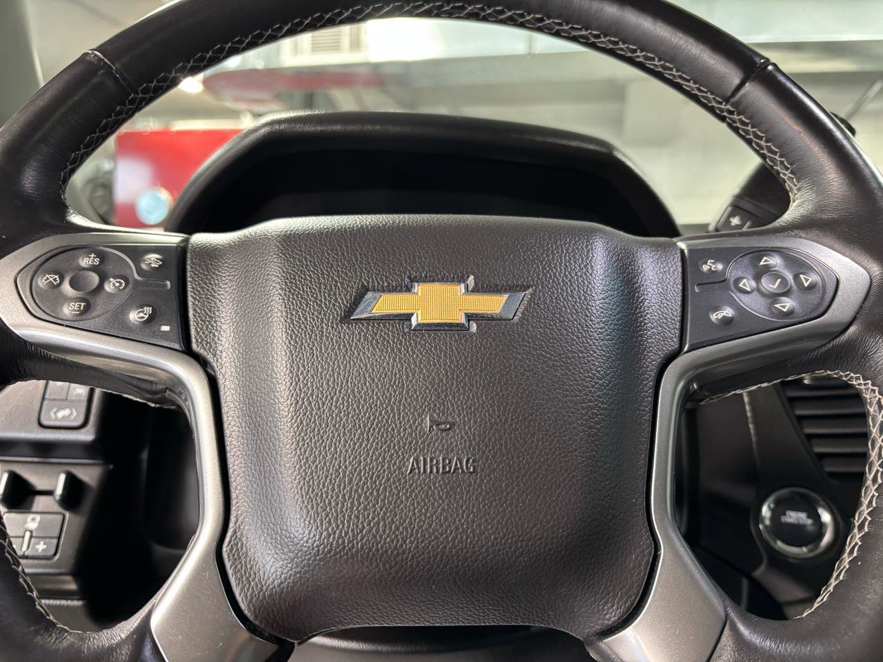 Used 2016 Chevrolet Suburban LT image 25