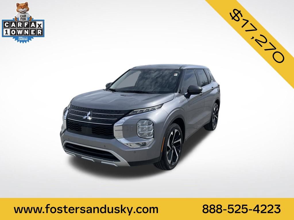 Used 2022 Mitsubishi Outlander SE image 1